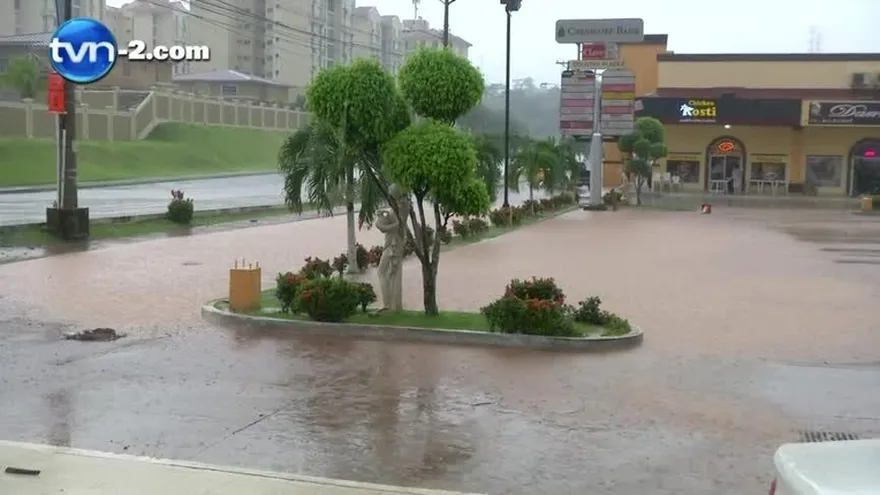 Alcaldía suspende permiso a 12 proyectos en Condado del Rey