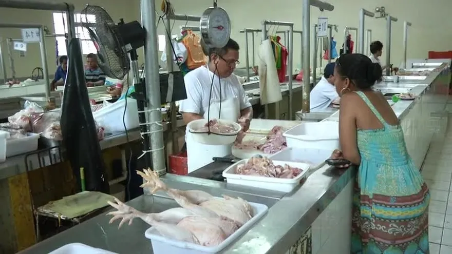 El pollo es la opción más económica