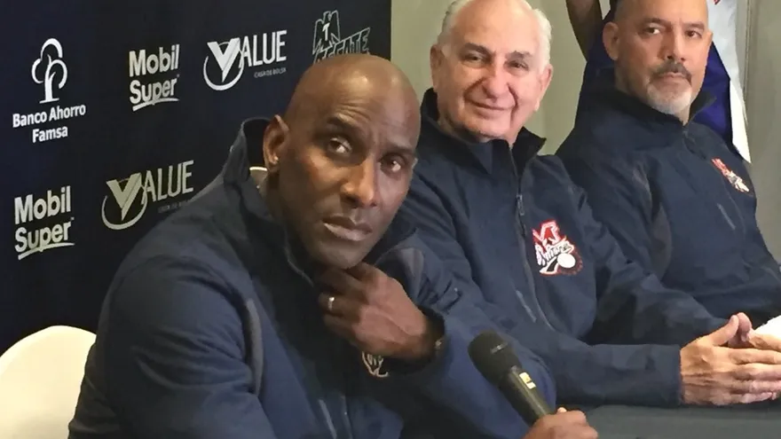 Llevar a los Sultanes a la cima, la nueva tarea de Roberto Kelly