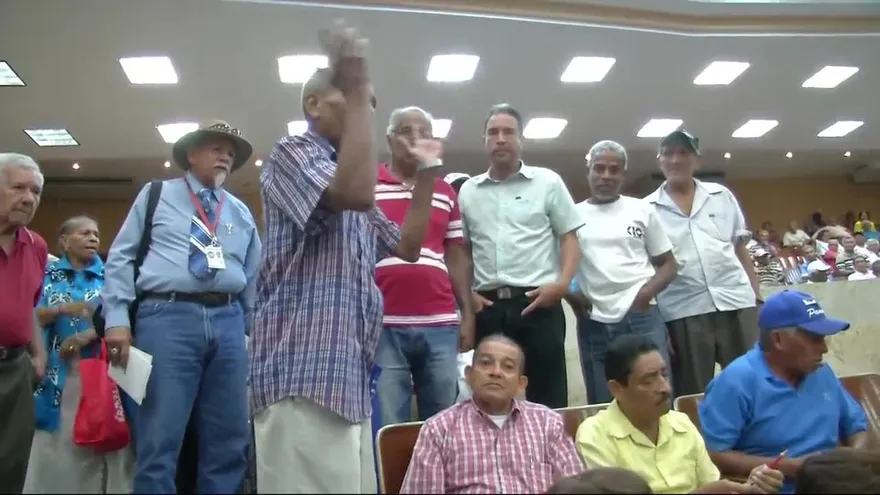 Continúa debate del proyecto de ley 245 en la Asamblea