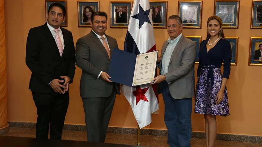 Pastor evangélico detenido en EEUU compró tierras en Panamá y fue recibido por la Asamblea Nacional