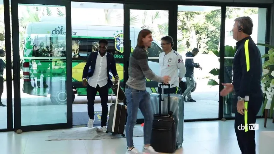 Neymar Jr. esta listo para entrenar con la selección Brasileña