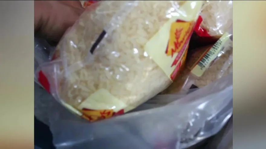 Aupsa retiene contendedores de arroz con gorgojos