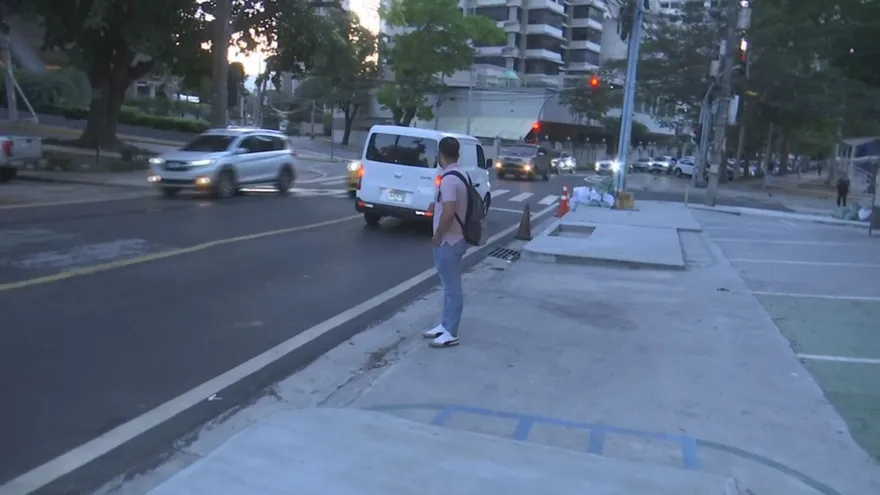 Recuperación de aceras en Bella Vista devuelve espacio a peatones y ordena el tráfico