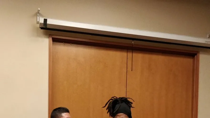 Conferencia de prensa de Román Torres