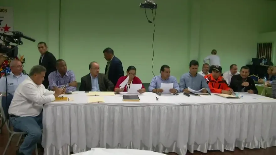 Comisión de alto nivel da a conocer acuerdo con docentes