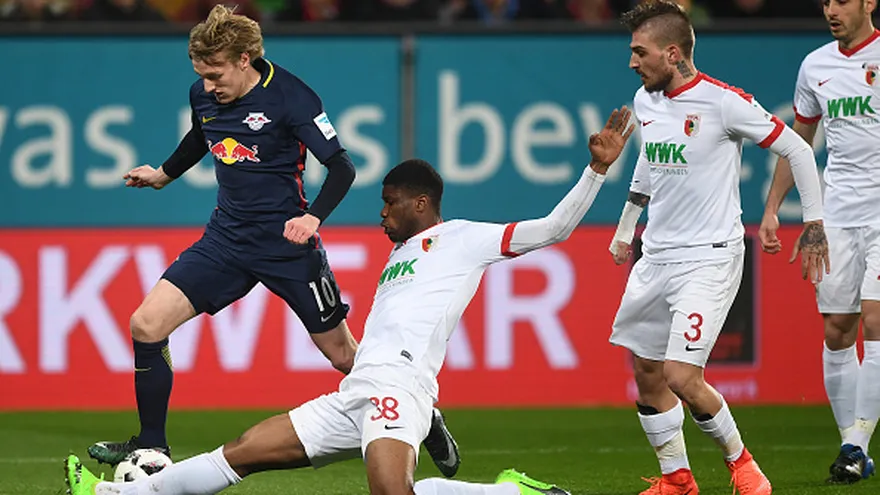 Acción del partido entre el  Augsburgo y el Leipzig