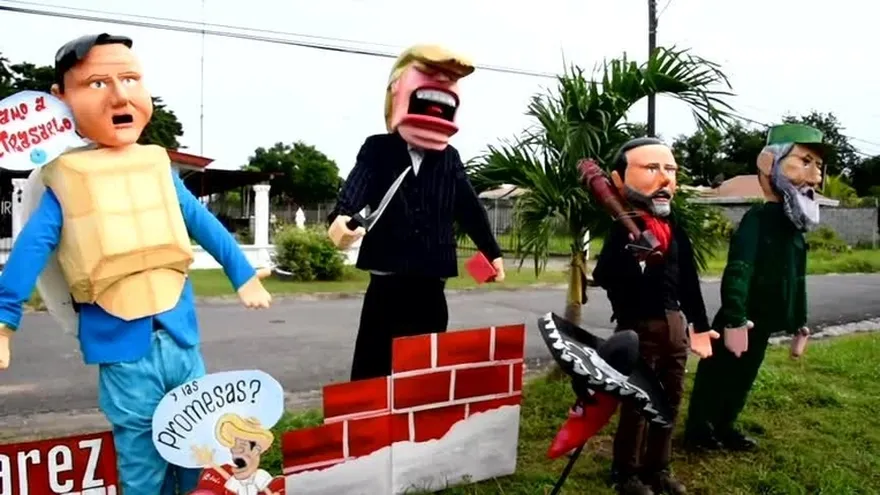 Muñecos en la carretera, la caricatura del Año Viejo