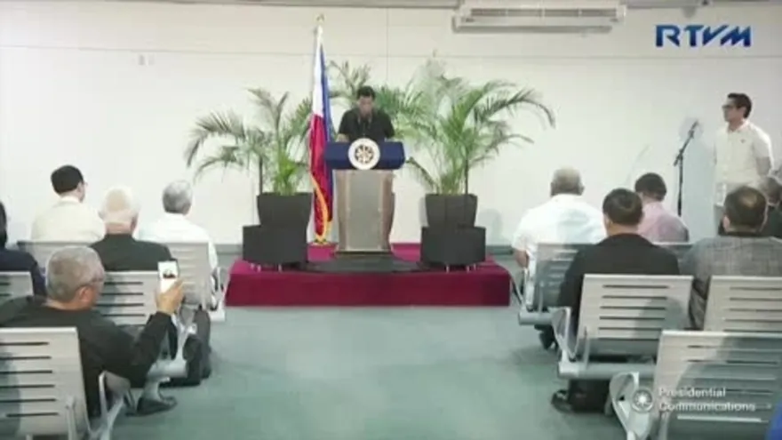 Duterte se compara con Hitler y asegura que quiere masacrar a 3 millones de drogadictos