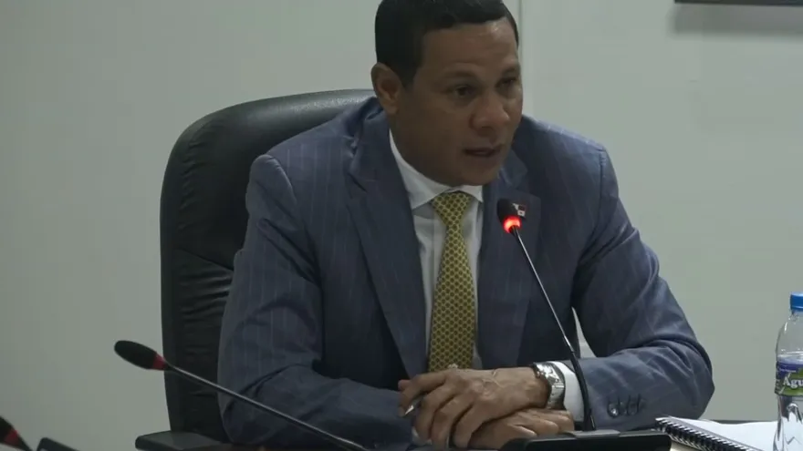 Héctor Brands, exdiputado de la Nación, investigado por presuntas irregularidades en el manejo de millones de dólares.