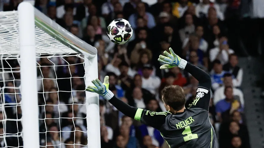 Manuel Neuer guardameta del Bayern Múnich