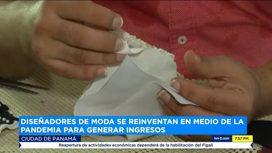 Diseñadores de moda se reinventan en medio de la pandemia
