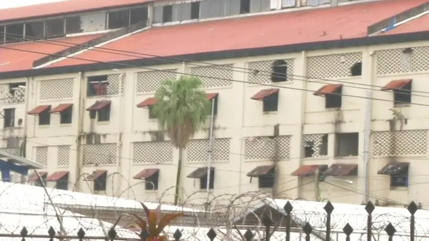 Hacinamiento en cárceles preocupa a la Cámara de Comercio