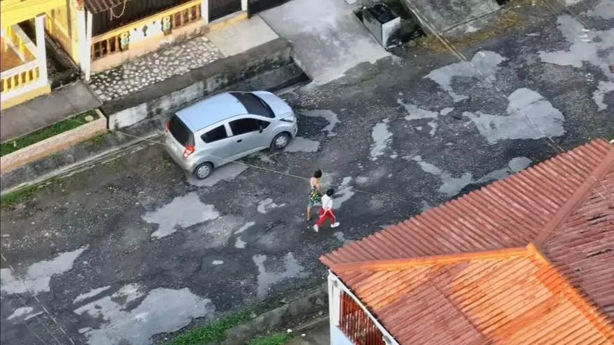 Calles de una barriada en Pacora en completo deterioro