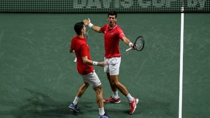 Djokovic brilla en Copa Davis.