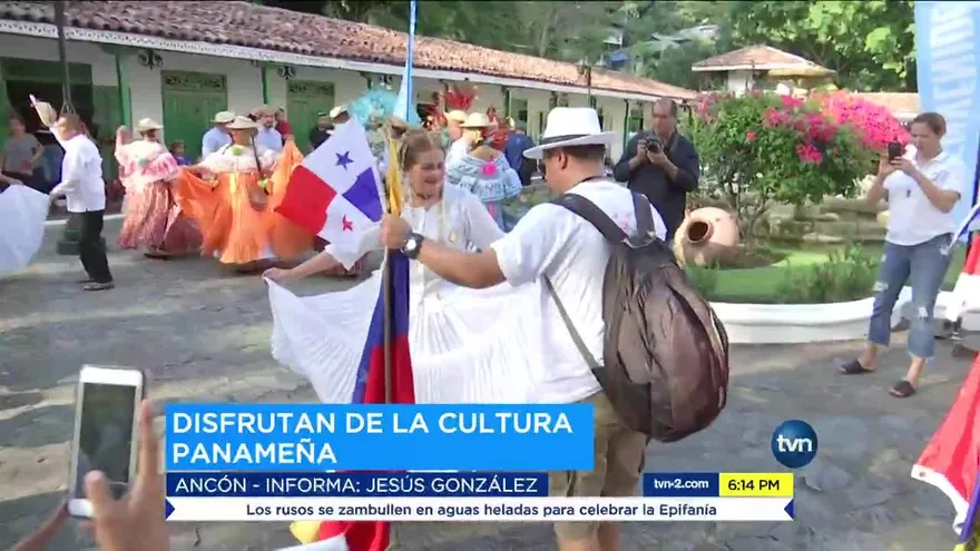 Peregrinos realizan recorrido por Mi Pueblito Afroantillano