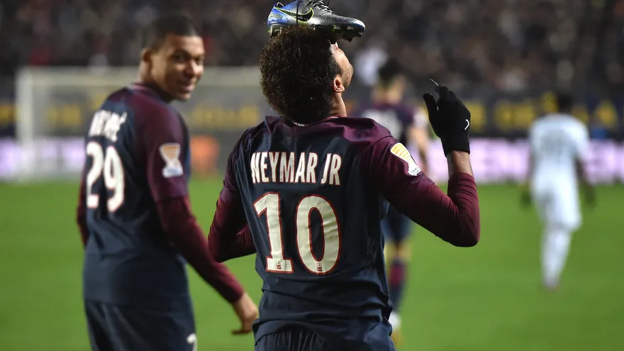 PSG solventa pase a semifinales de la Copa de la Liga francesa