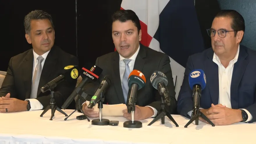 Sociedad civil y dirigentes políticos firman declaratoria en rechazo al memorándum de entendimiento