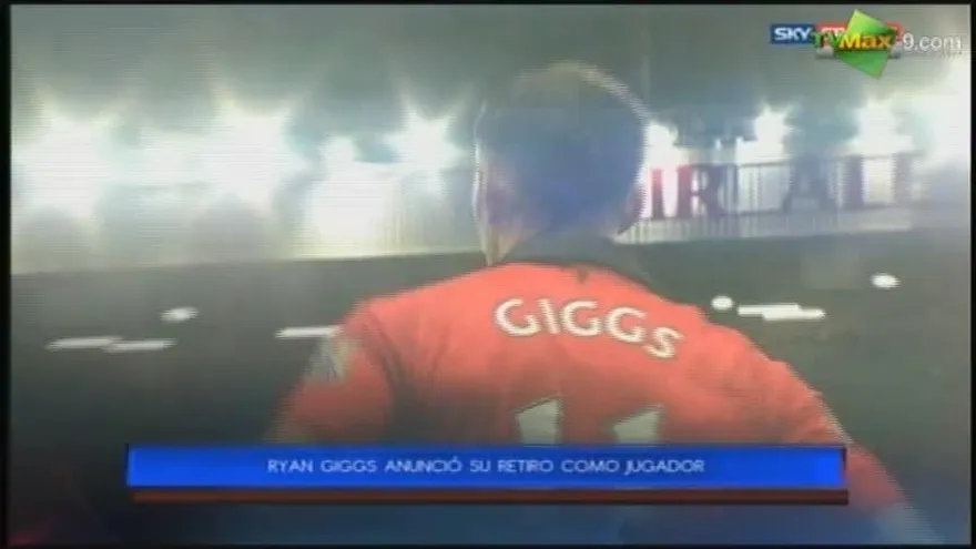 Ryan Giggs anuncia su retirada del f