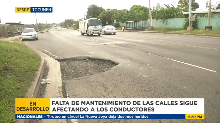Abundan los huecos en la calle de Tocumen
