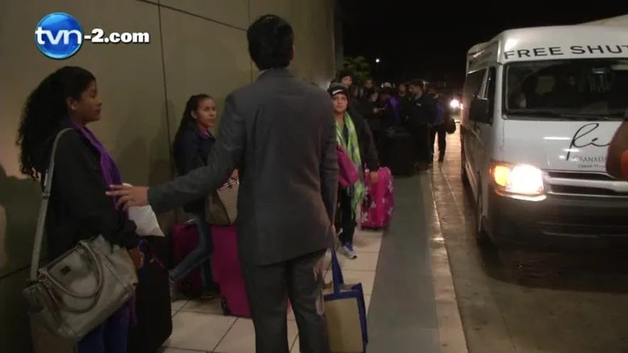 Parte primer grupo de docentes de Panamá Bilingüe hacia EEUU