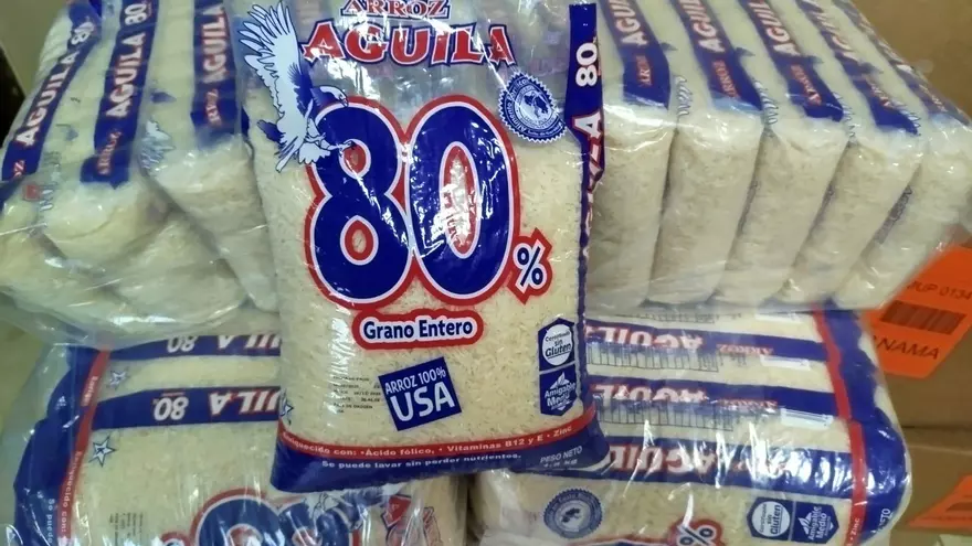 Retienen pacas de arroz por presunto contrabando en puesto de control de San Isidro