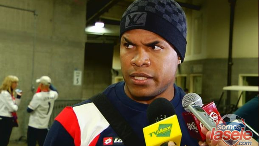 Los líderes en la defensa panameña Torres y Baloy