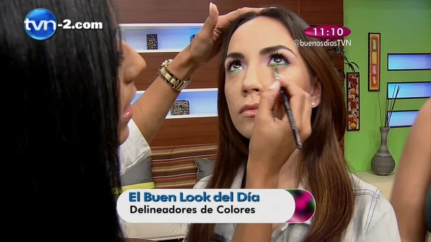 Segmento el buen look de Día - Delineadores de colores