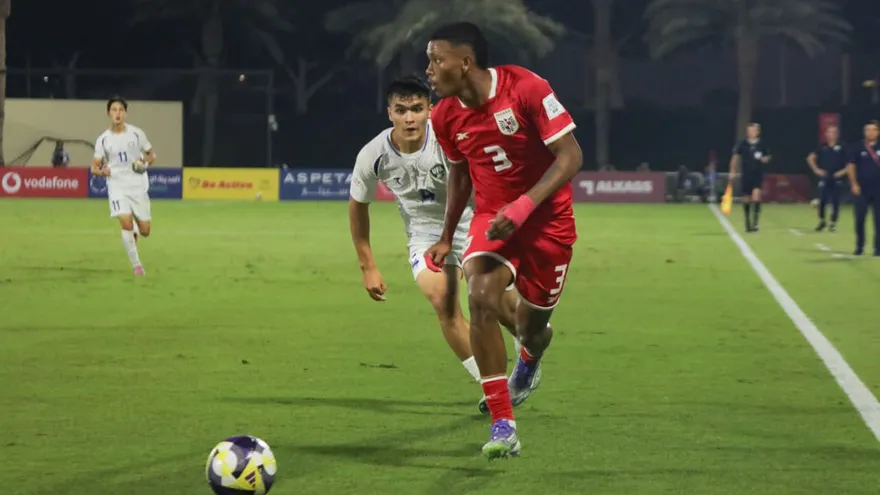 Joseph Pacheco durante el partido entre las selecciones sub-17 de Panamá y Uzbekistán