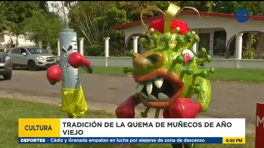 Se preparan los muñecos del año viejo