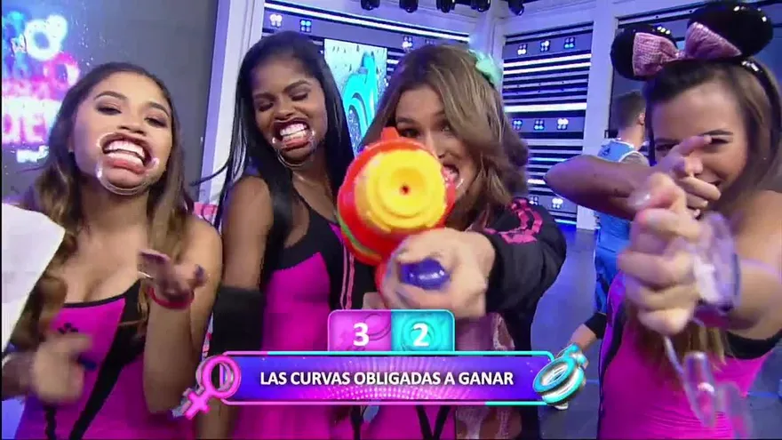 ¡JAJAJA! Los guerreros tuvieron que jugar a disparar agua a sus rostros.