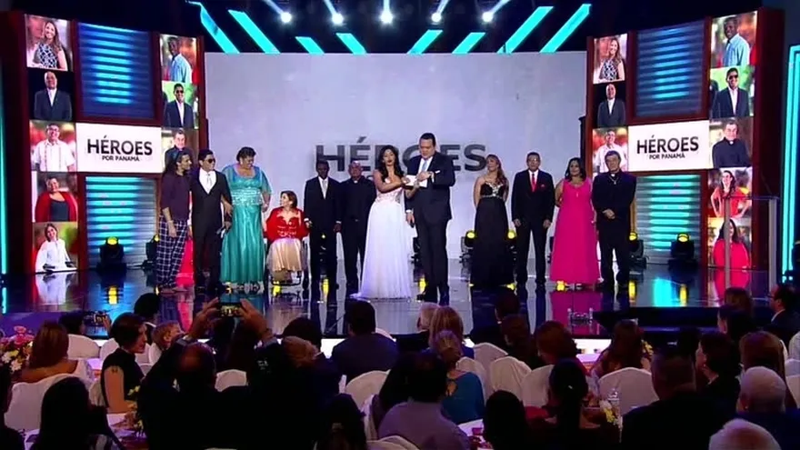 Celebran gala de premiación de Héroes por Panamá