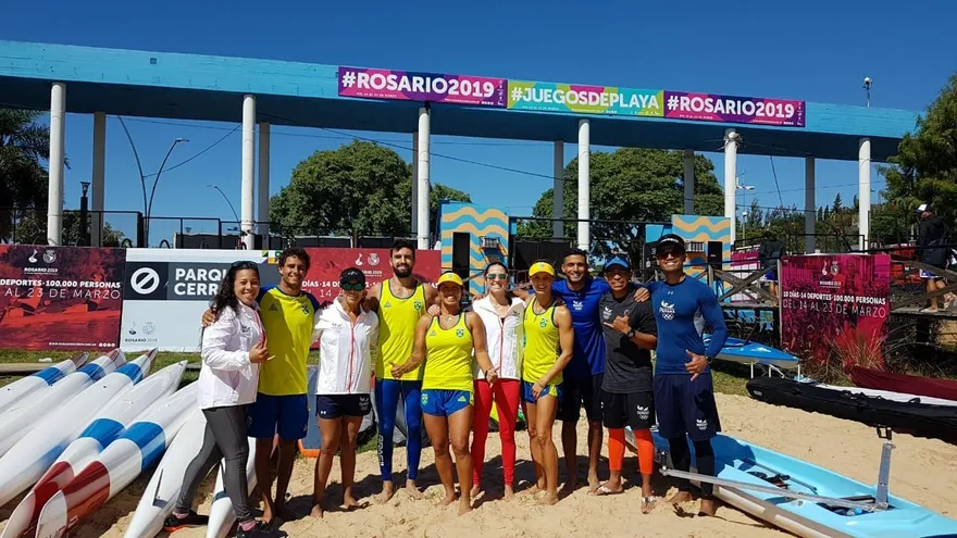 Surfistas panameños se preparan en Rosario para Suramericanos de Playa