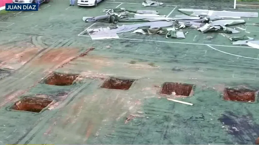 Padres del colegio Elena Chávez de Pinate exigen clases presenciales ante deterioro de instalaciones