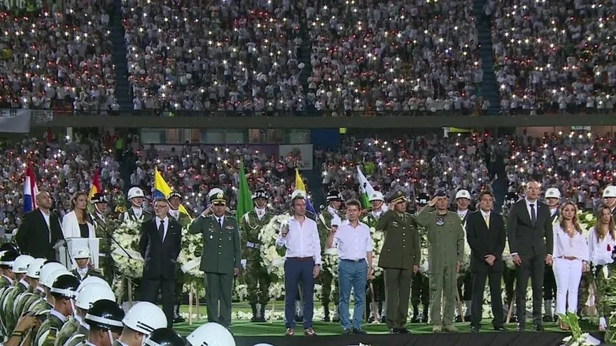 Colombia honró a las víctimas de la tragedia del Chapecoense
