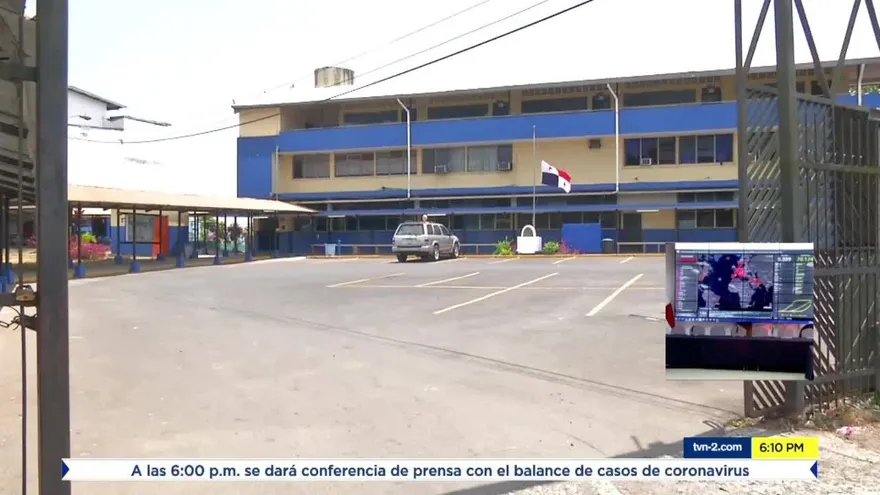 Docente que viajó a Europa pudo contagiar de COVID-19 al director del Beckmann