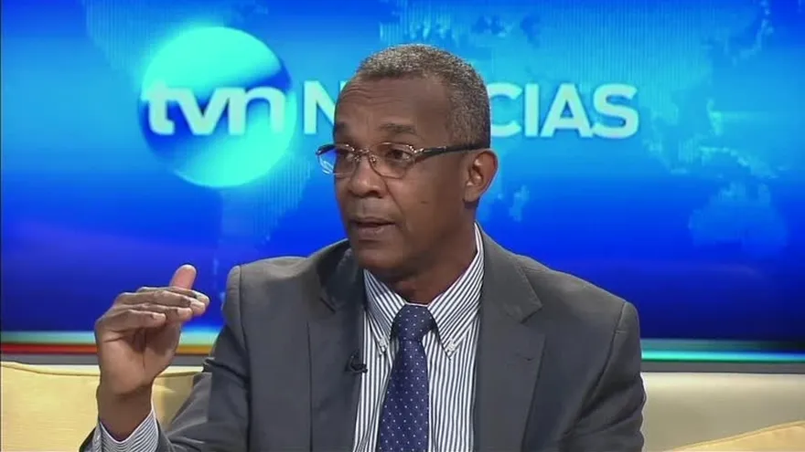 Analizan proyecto de ley para modificar beca universal