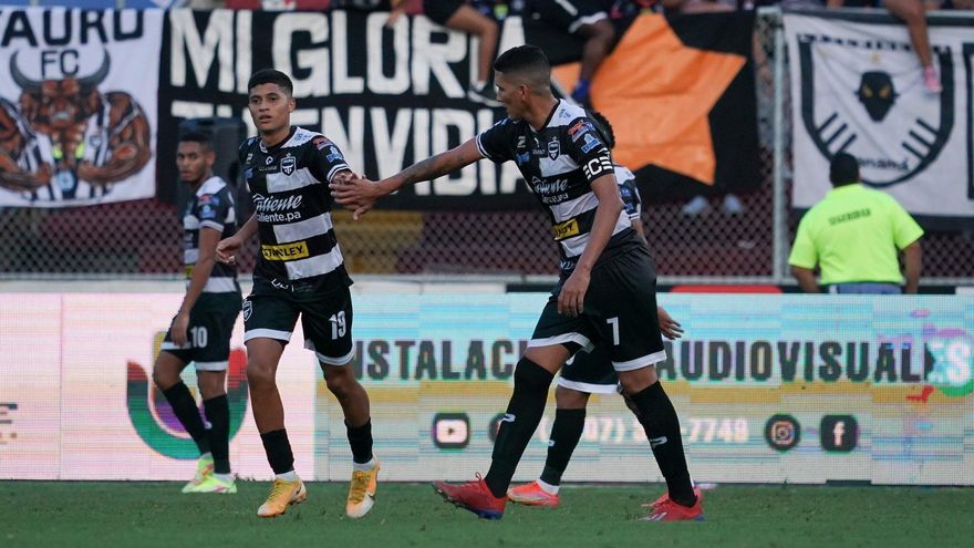 Christian Quintero (I) y Edwin Aguilar (D)