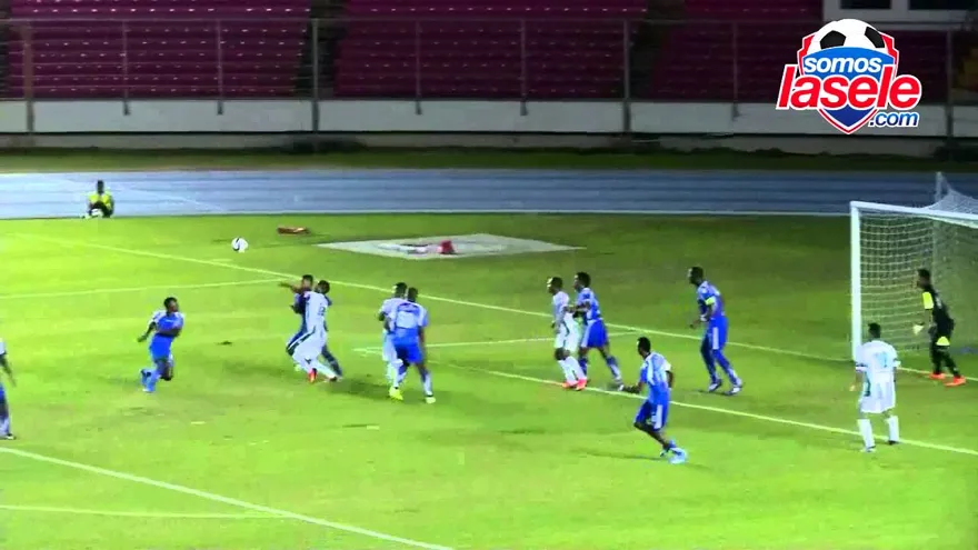 Golpe a Federico Marines en el Alianza FC vs DAU, ¿Fue intencional? usted decida