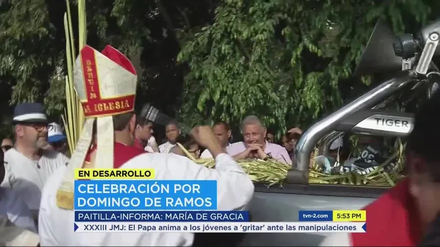 Católicos conmemoran el Domingo de Ramos