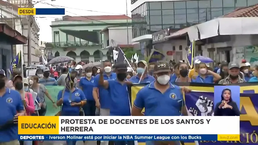 En la región de Azuero docentes salen a protestar