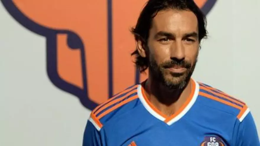 Robert Pires fue suspendido en la Liga India