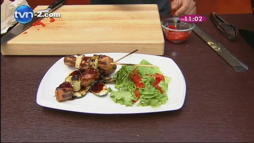 Brocheta de cerdo en salsa oriental