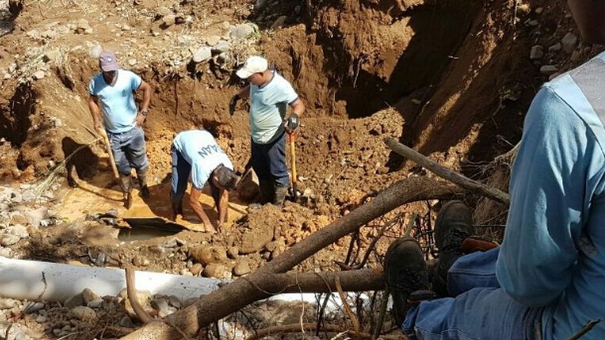 Cuadrillas del Idaan trabajan para reparar el daño