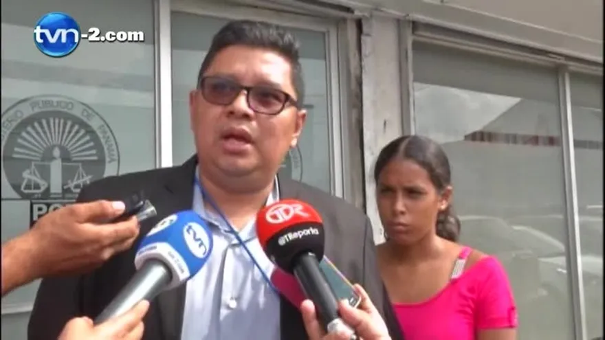 Presentan querella por acoso sexual contra Salerno