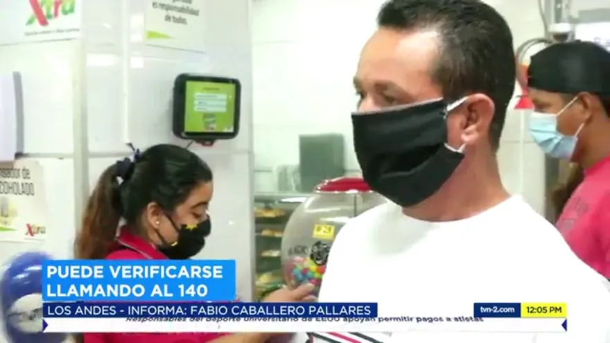 Panameños empiezan a hacer efectivo el vale digital