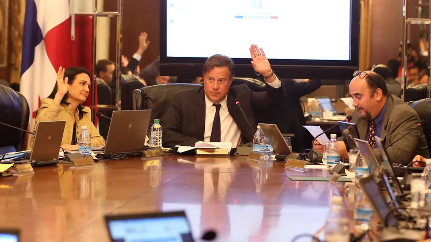 Consejo de Gabinete aprueba un proyecto que adicionaría la defraudación fiscal al Código Penal.