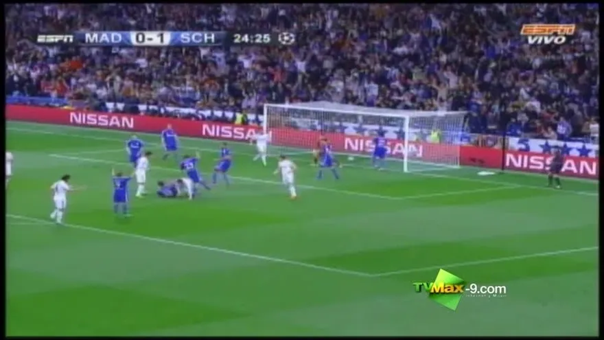 Gol de Ronaldo Min 25 - Real Madrid 1-1 Schalke