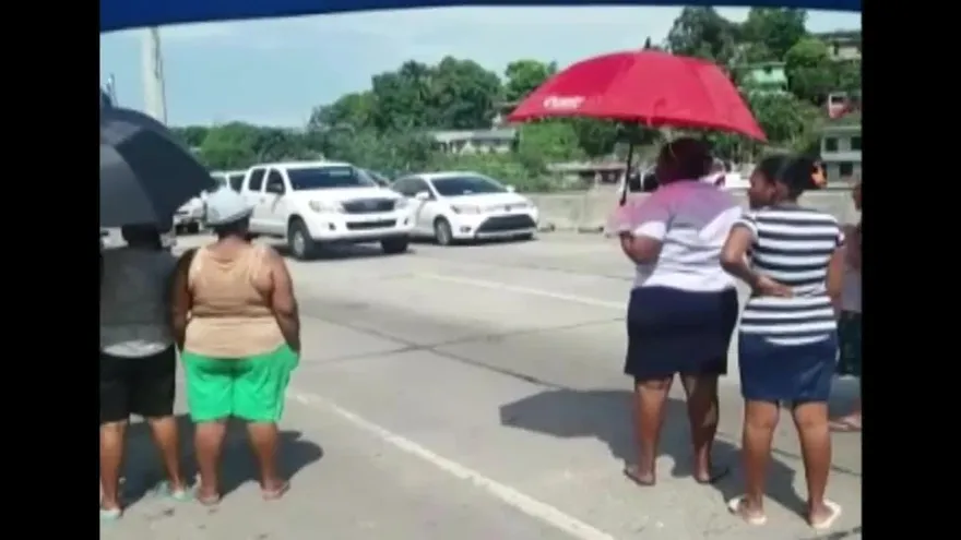 Residentes de San Miguelito protestan por falta de agua