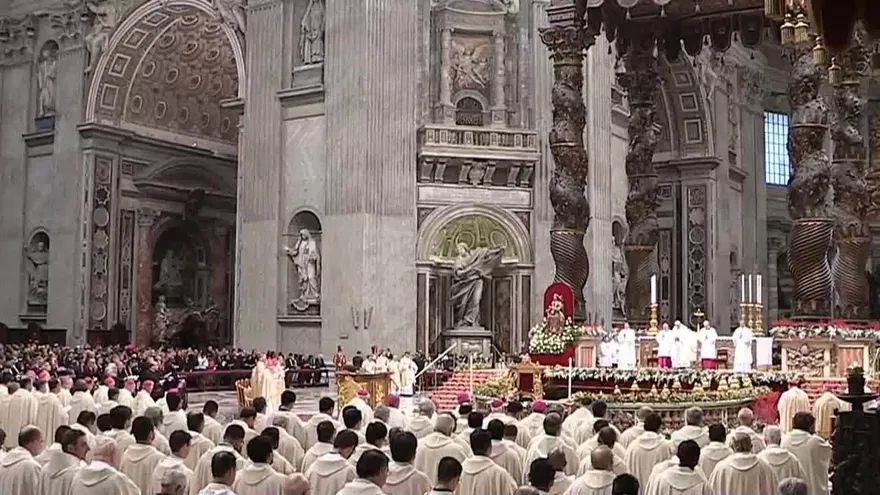 El papa apela en Año Nuevo a la protección de refugiados e inmigrantes